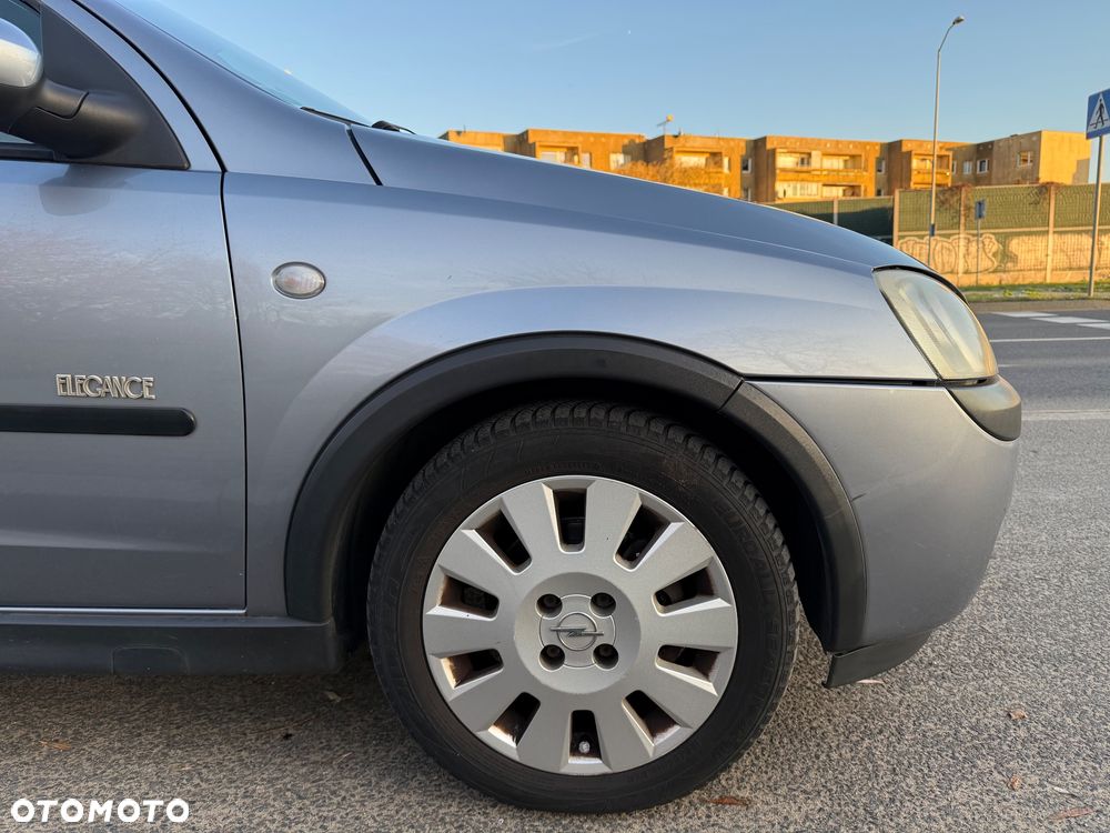 Opel Corsa 1.4 16V Elegance - 4