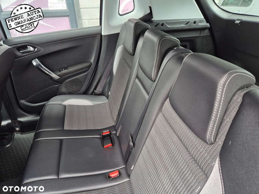Peugeot 2008 - 17