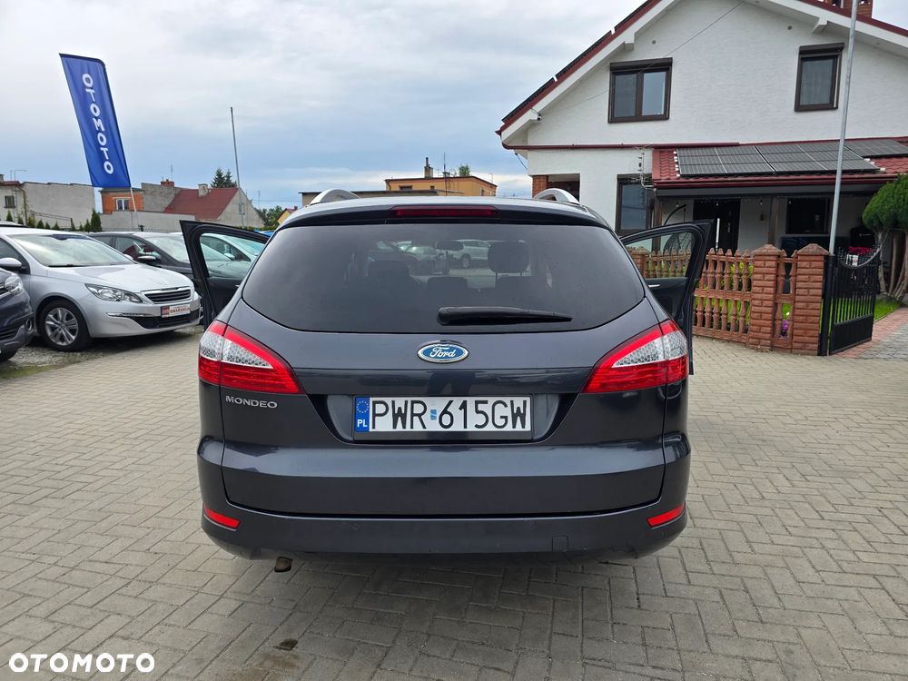 Ford Mondeo - 23
