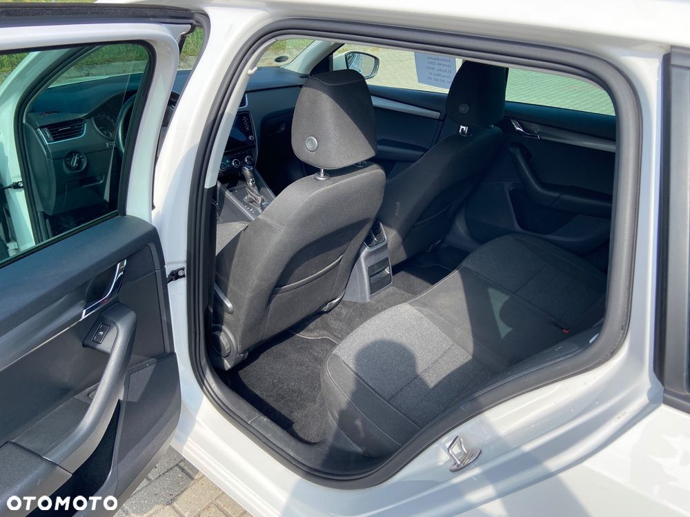 Skoda Octavia 1.6 TDI DSG Soleil - 21