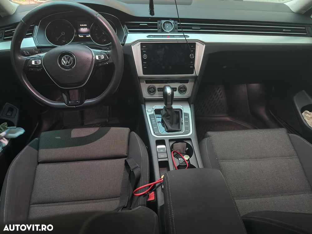 Volkswagen Passat 2.0 TDI DSG Highline - 7