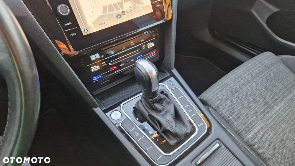 Volkswagen Passat 2.0 TDI SCR Highline DSG - 13