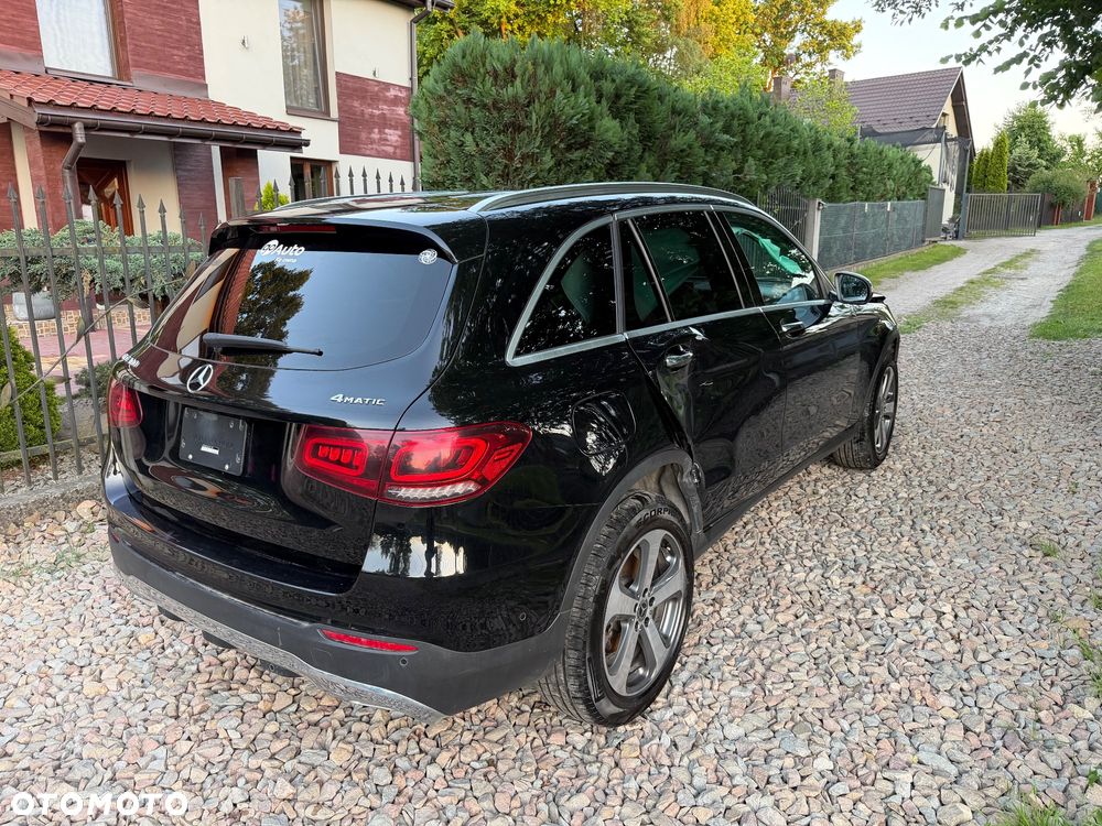 Mercedes-Benz GLC 300 4Matic 9G-TRONIC - 16