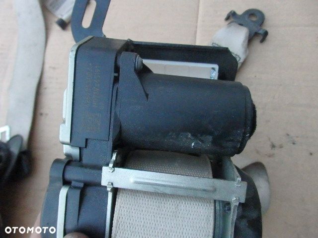 BMW  7 F01 5 F10 F11 M5 PAS BEZPIECZEŃSTWA PRAWY 625985300A   RAF-AUTO CZĘŚCI BMW - 3