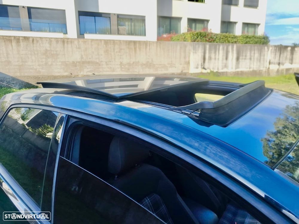 VW Golf 2.0 TDI GTD DSG - 31