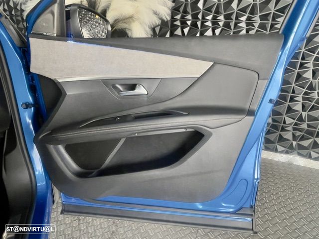 Peugeot 3008 1.5 BlueHDi GT Pack EAT8 - 38