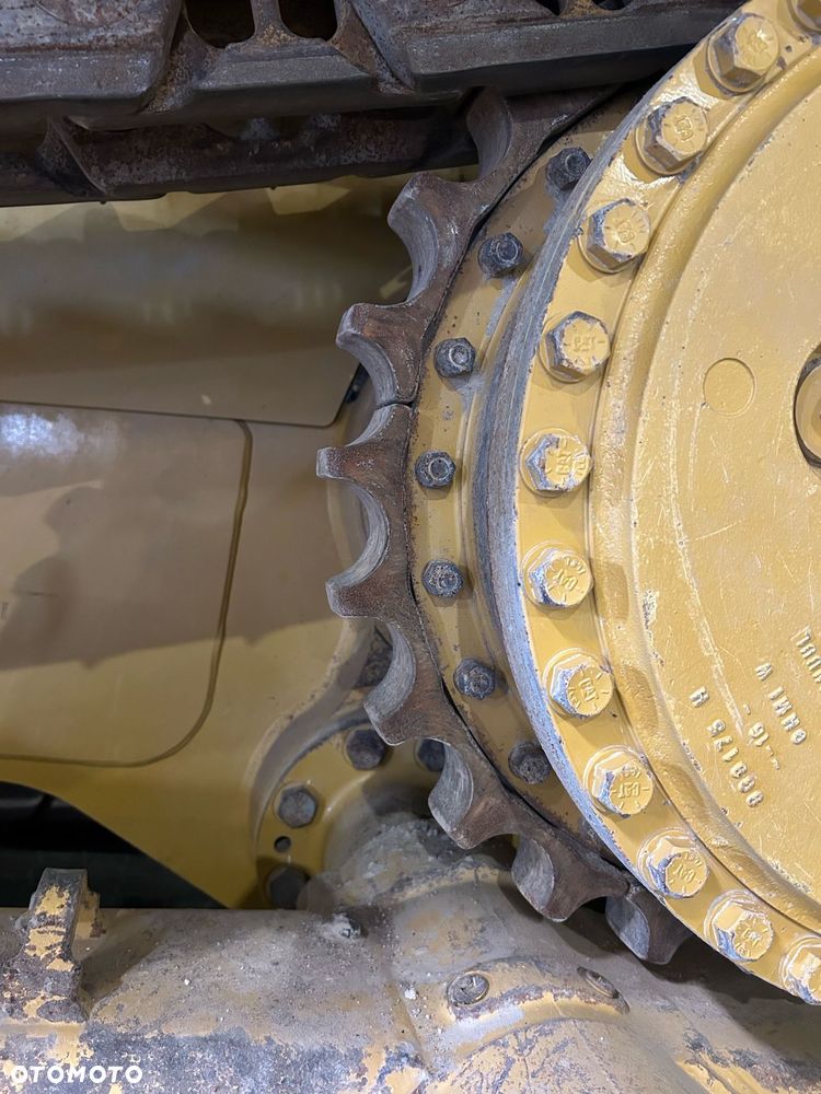 Caterpillar D6T LGP - 6