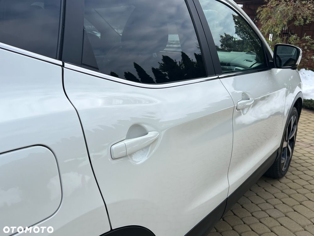 Nissan Qashqai 1.6 DIG-T TEKNA+ - 12