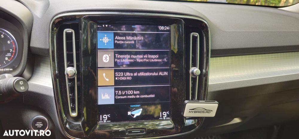 VOLVO XC40 2021 — imagine 8