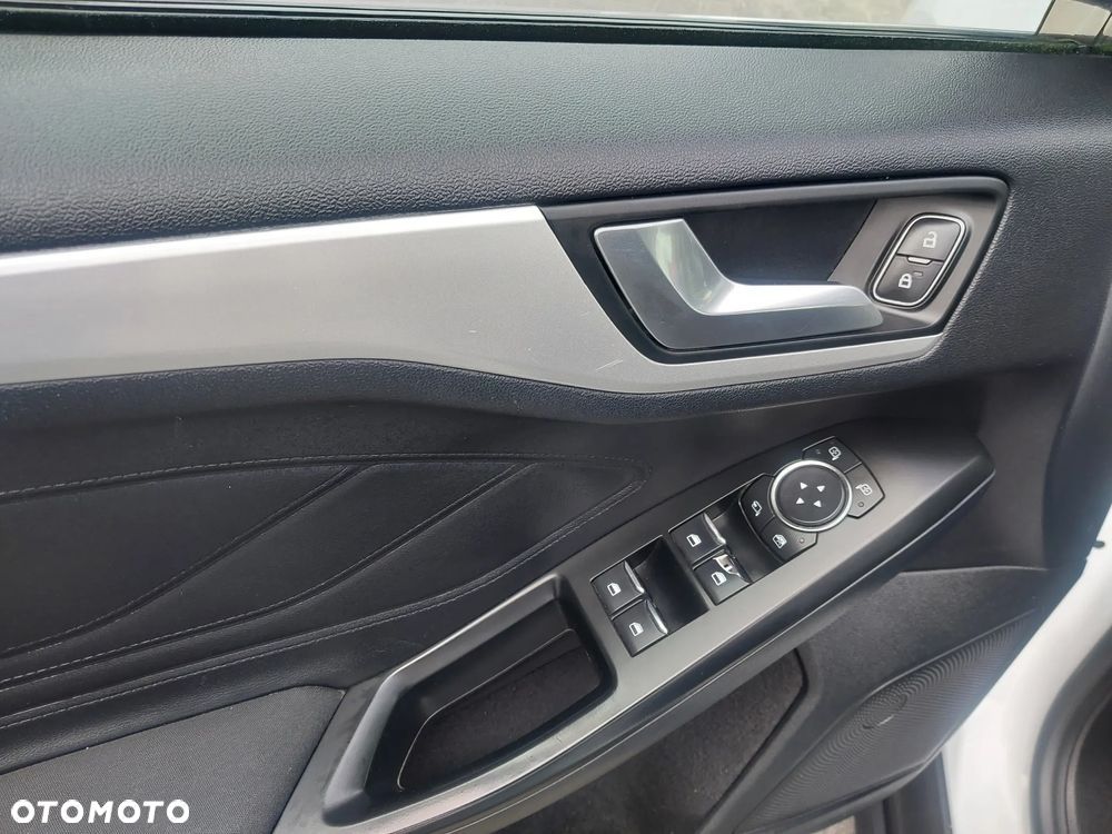 Ford Focus 1.5 EcoBlue Start-Stopp-System ST-LINE - 8