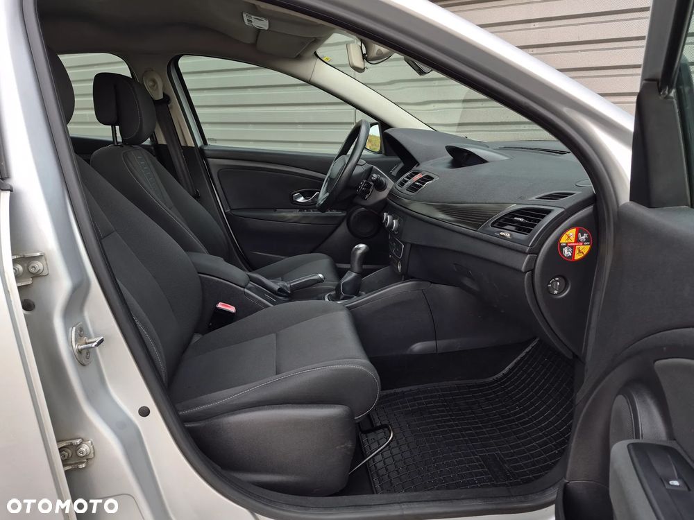 Renault Megane 1.6 16V 100 Paris - 14