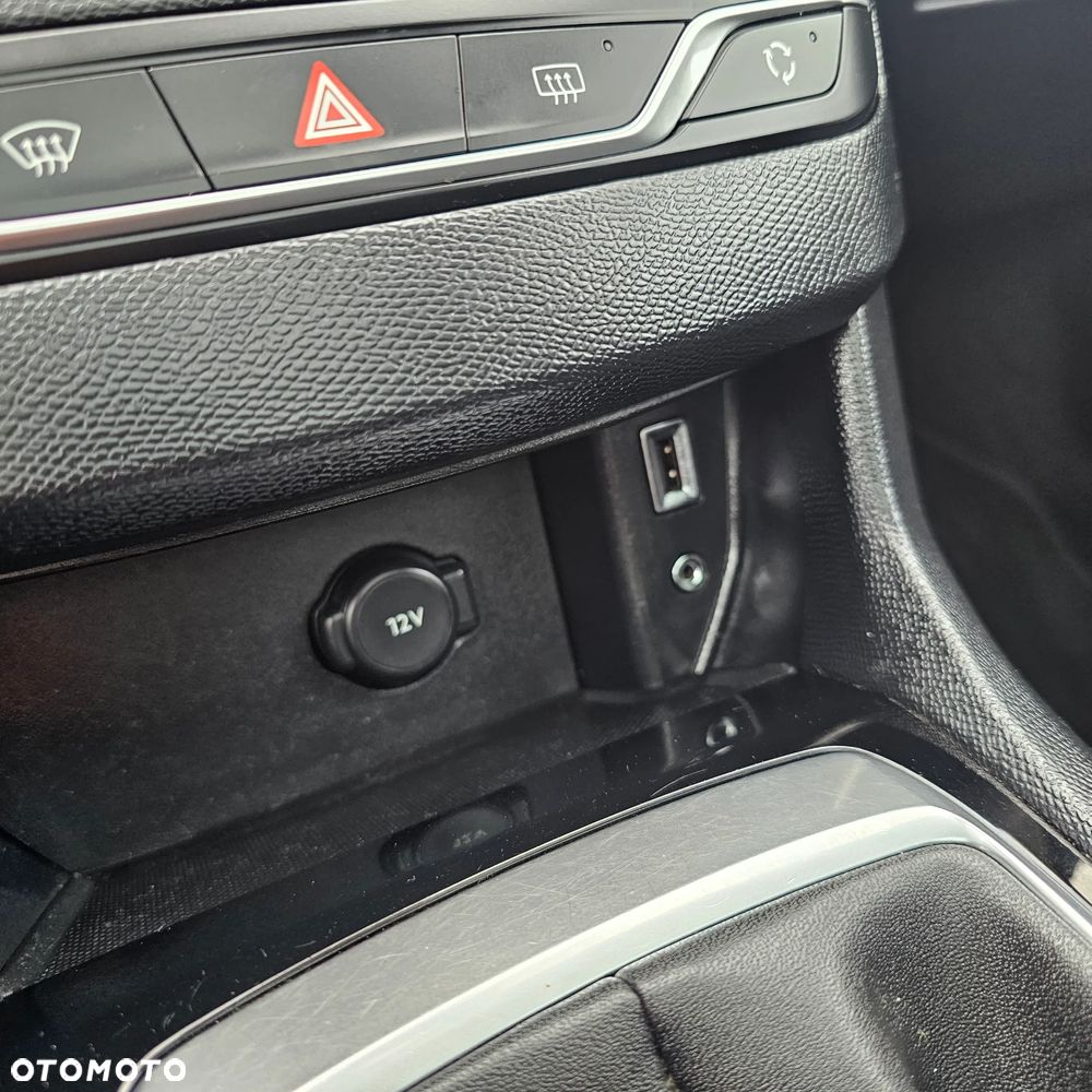 Peugeot 308 - 13
