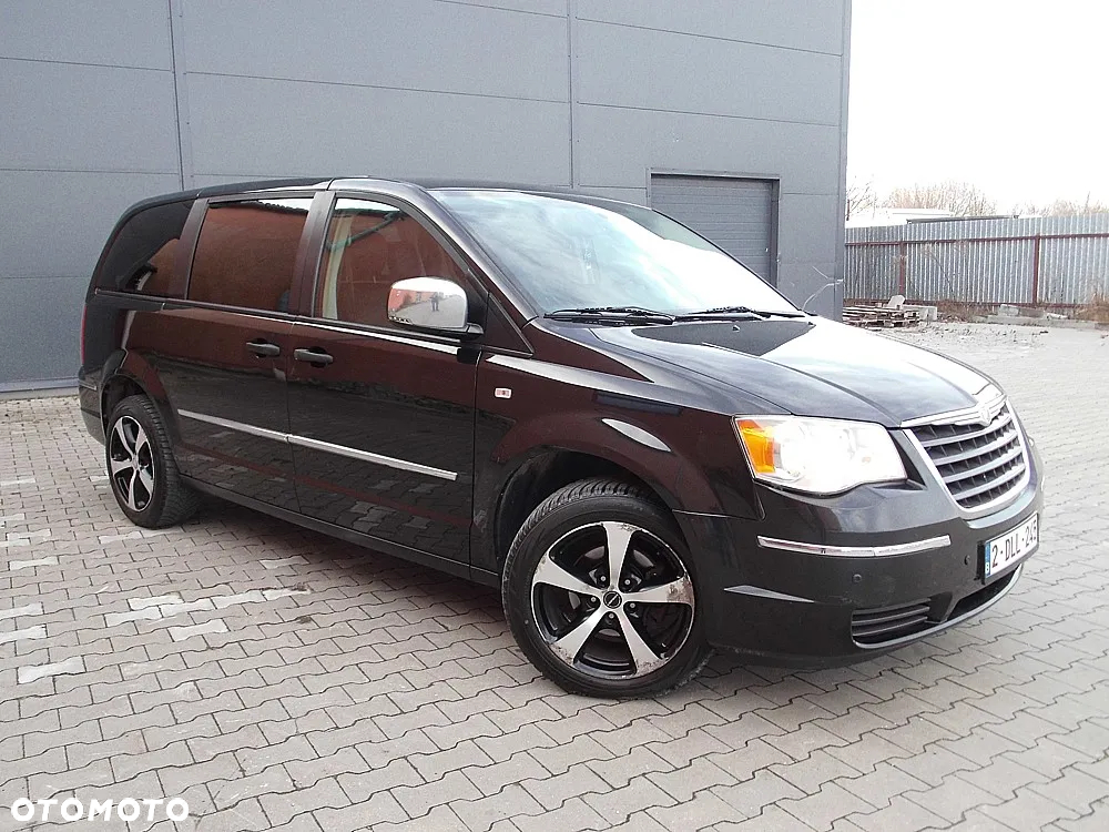 Chrysler Grand Voyager 2.8 CRD Limited - 11