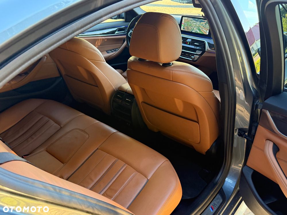 BMW Seria 5 530i xDrive mHEV M Sport sport - 21