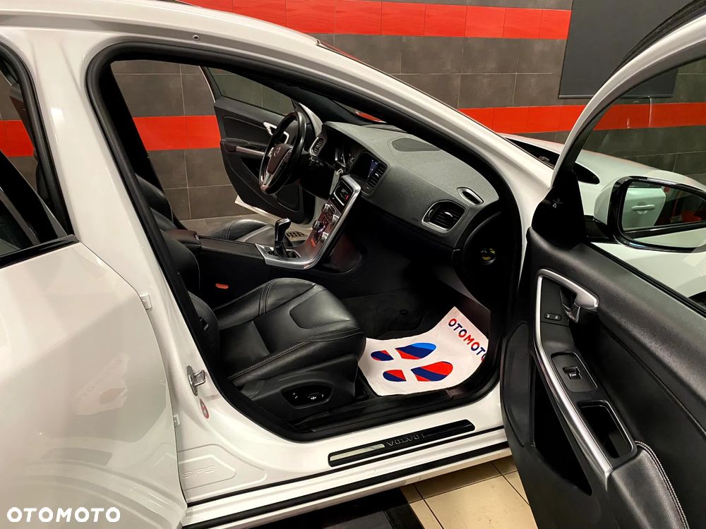 Volvo V60 D3 Inscription - 27