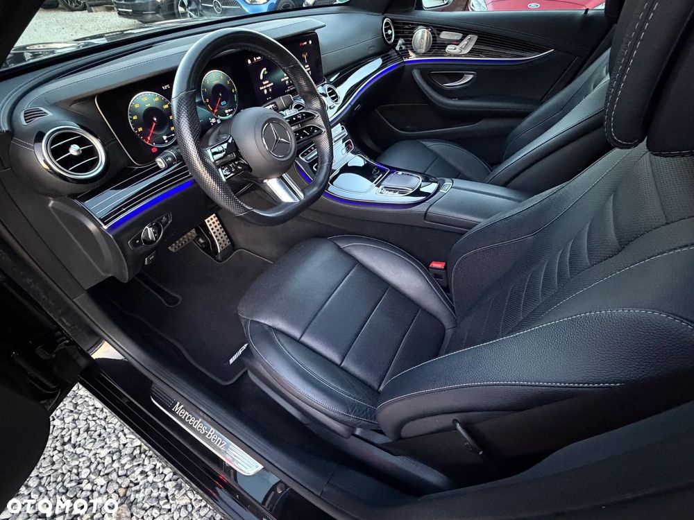 Mercedes-Benz Klasa E 220 d 4Matic 9G-TRONIC - 28