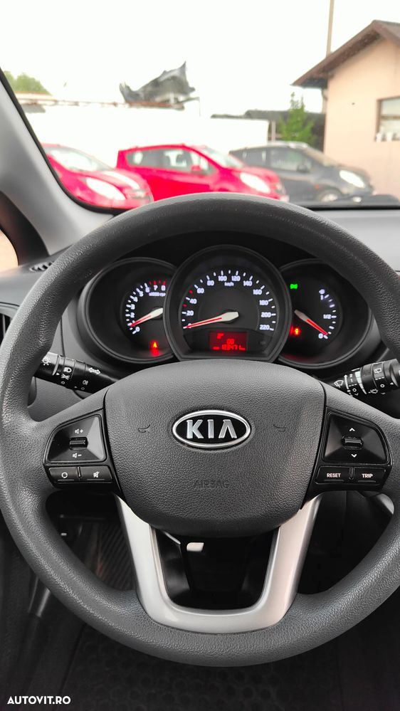 Kia Rio 1.2 Spirit - 11