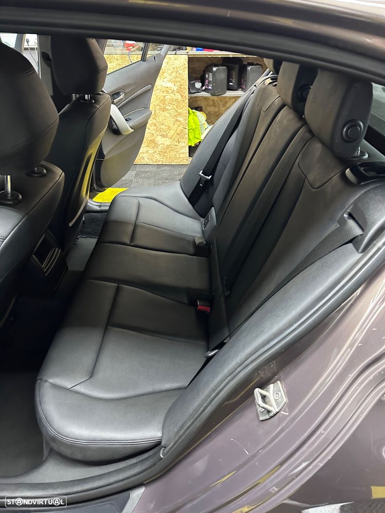 BMW 116 d EfficientDynamics Edition - 9