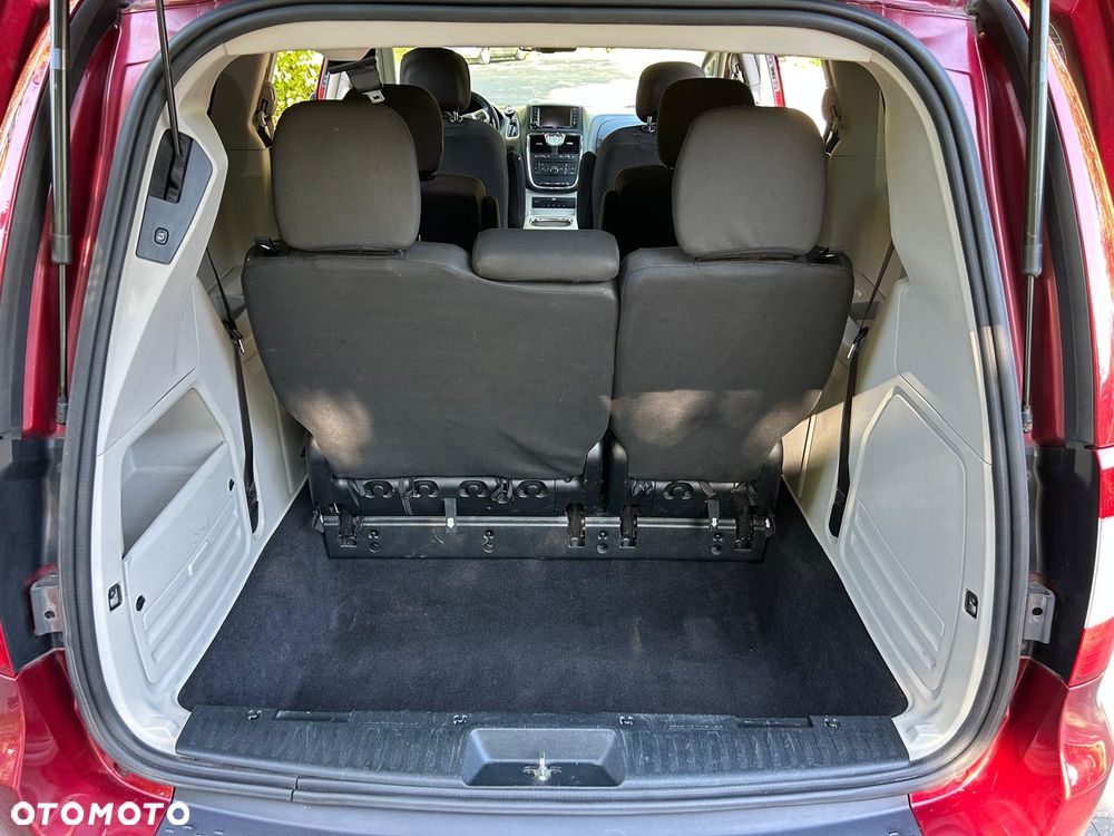 Chrysler Town & Country 3.6 Touring - 17