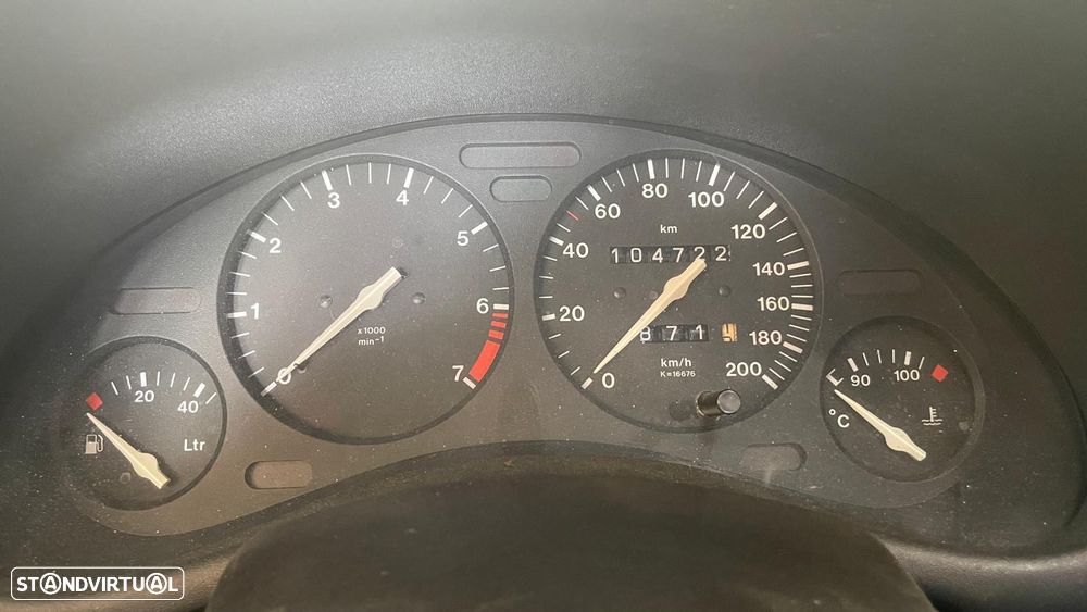 Opel Corsa 1.2 16V - 12