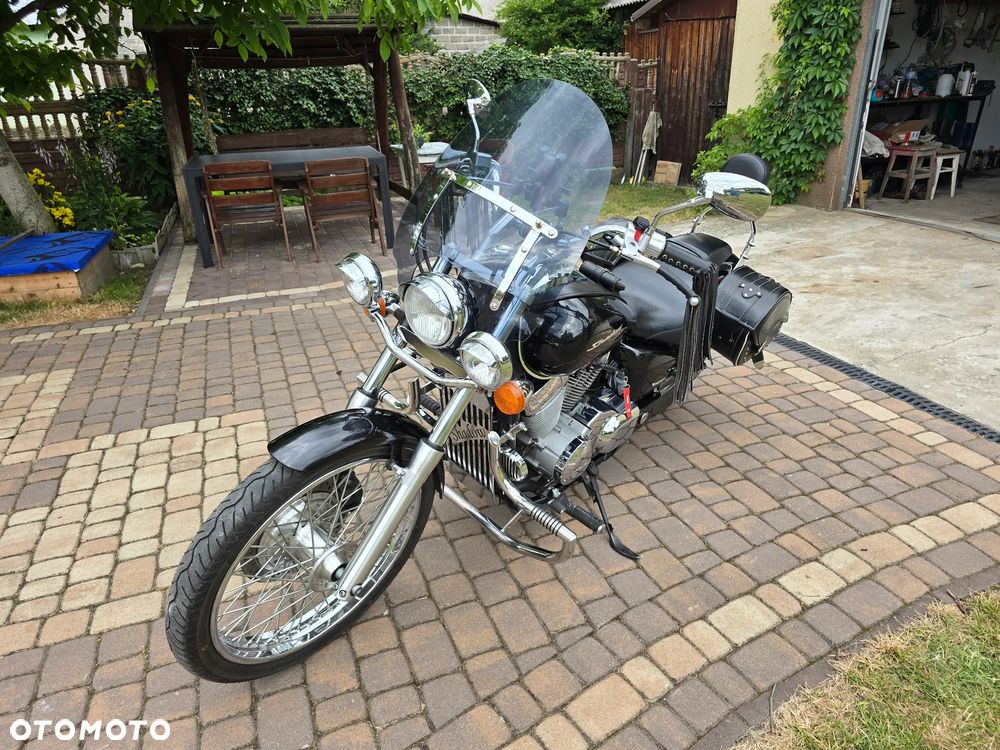 Honda Shadow - 1