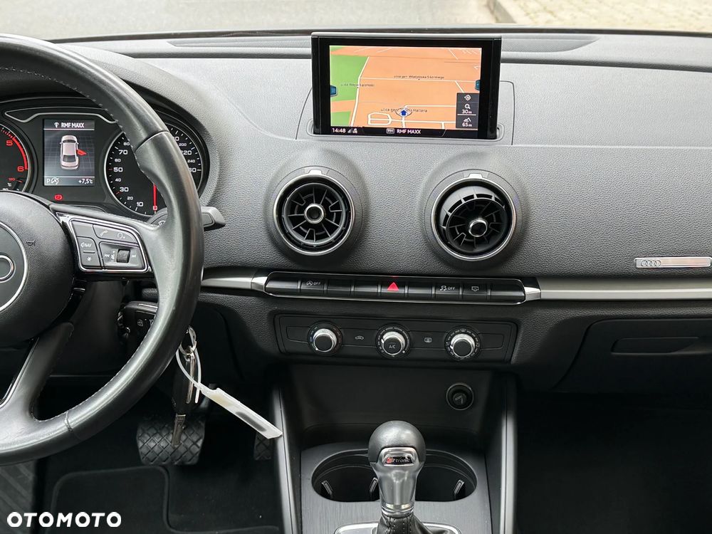 Audi A3 Limousine 1.6 TDI S tronic sport - 21