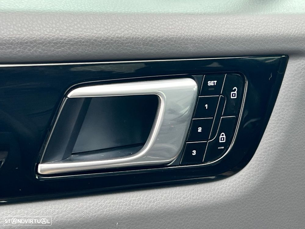 Porsche Cayenne Coupé E-Hybrid Platinum Edition - 26