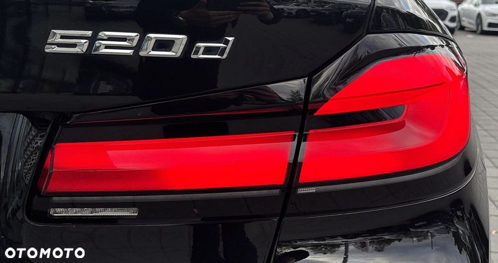BMW Seria 5 520d - 28