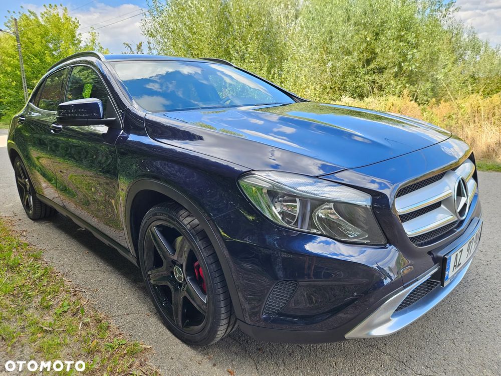Mercedes-Benz GLA 250 7G-DCT Activity Edition - 10
