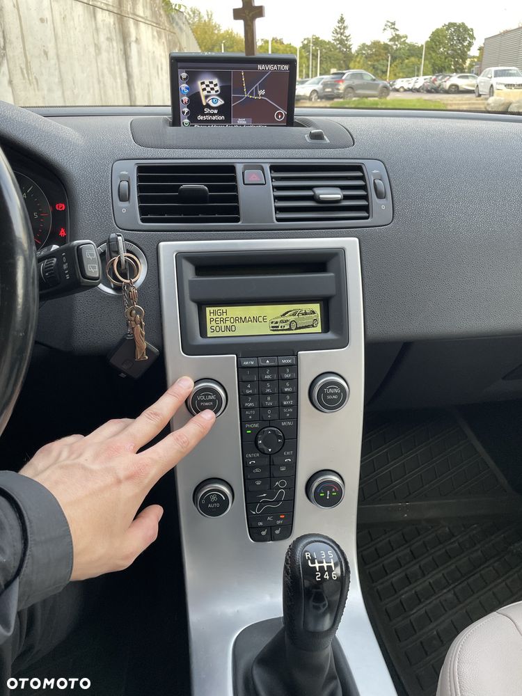 Volvo V50 - 4