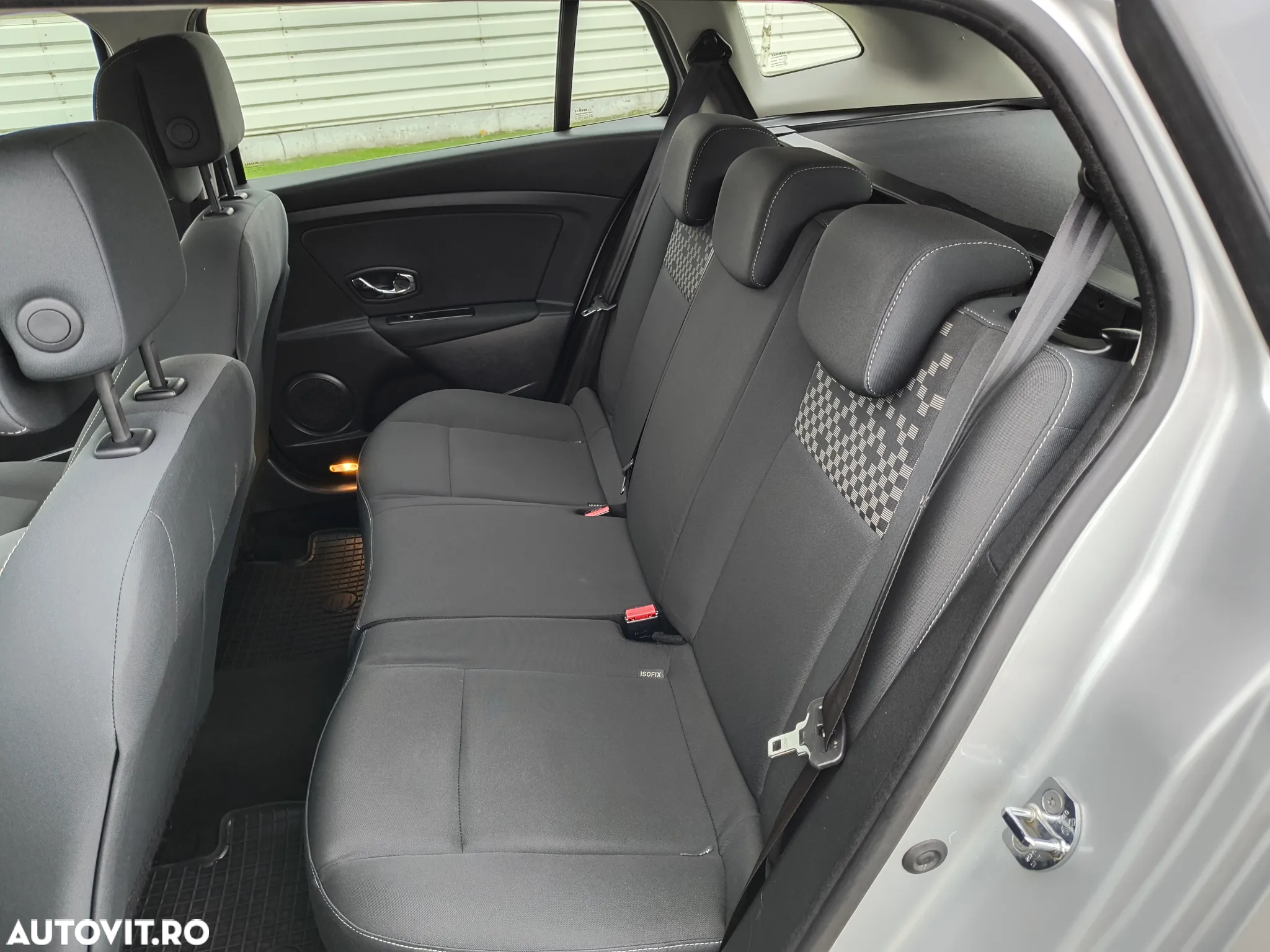 Renault Megane ENERGY dCi 110 Start & Stop Expression - 17