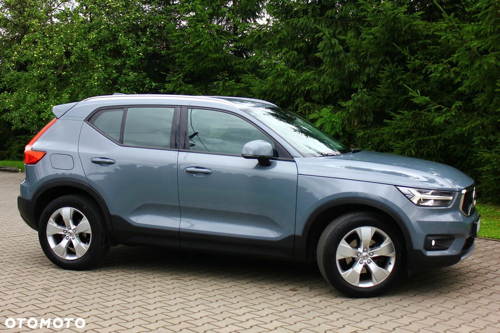 Volvo XC 40 T3 Momentum Pro - 4