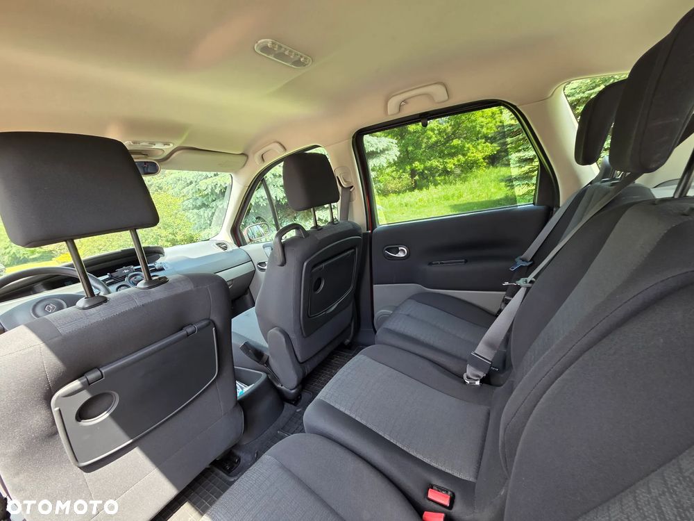 Renault Scenic 1.6 16V Confort Authentique - 16