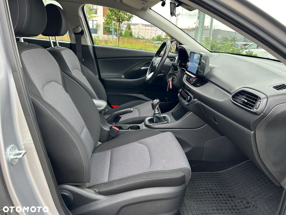 Hyundai i30 1.5 DPI Modern - 20