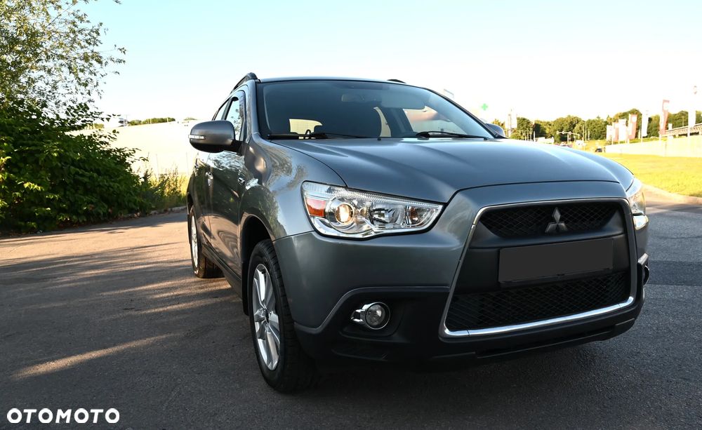 Mitsubishi ASX - 10