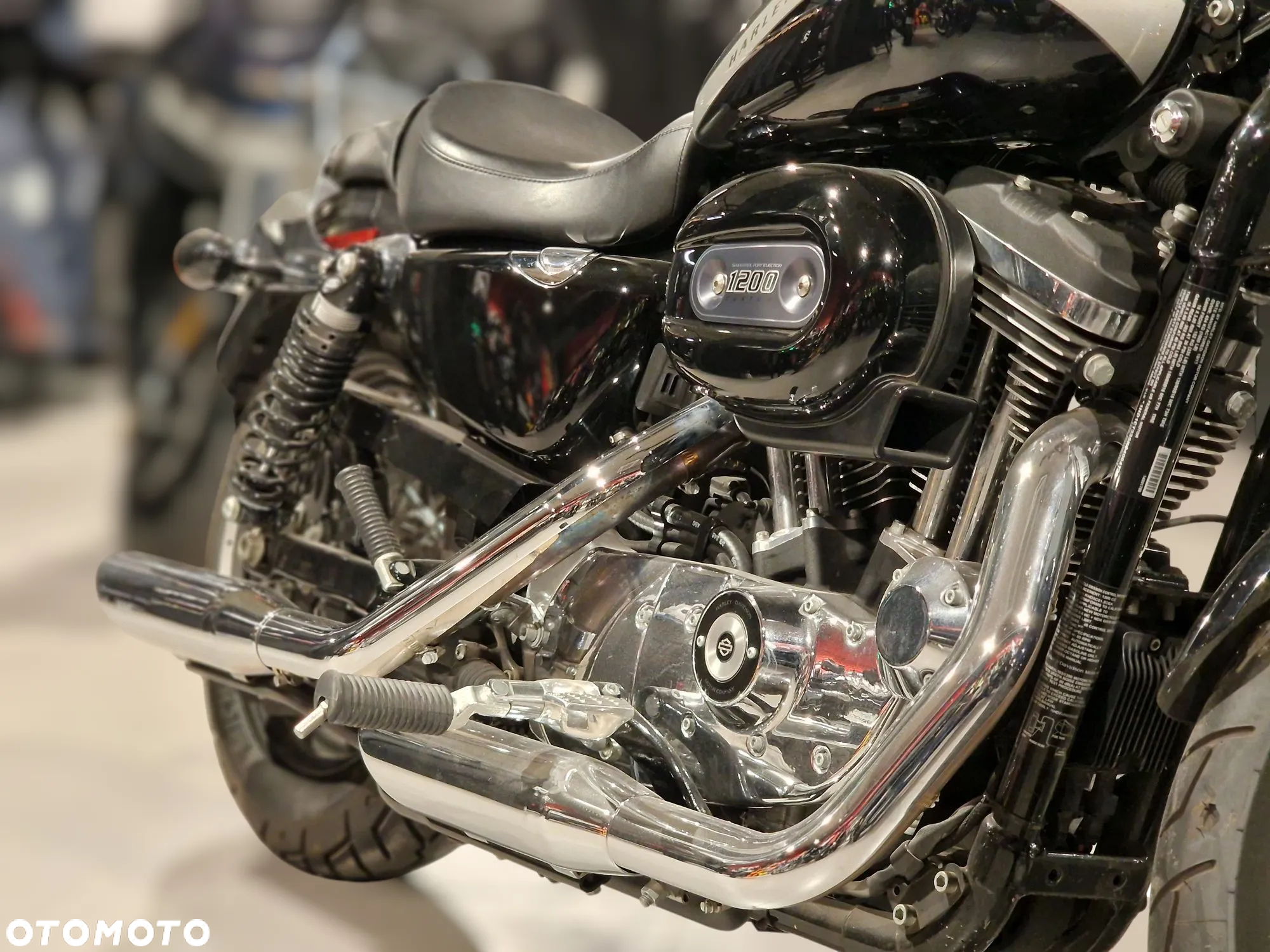 Harley-Davidson Sportster Custom 1200C - 10