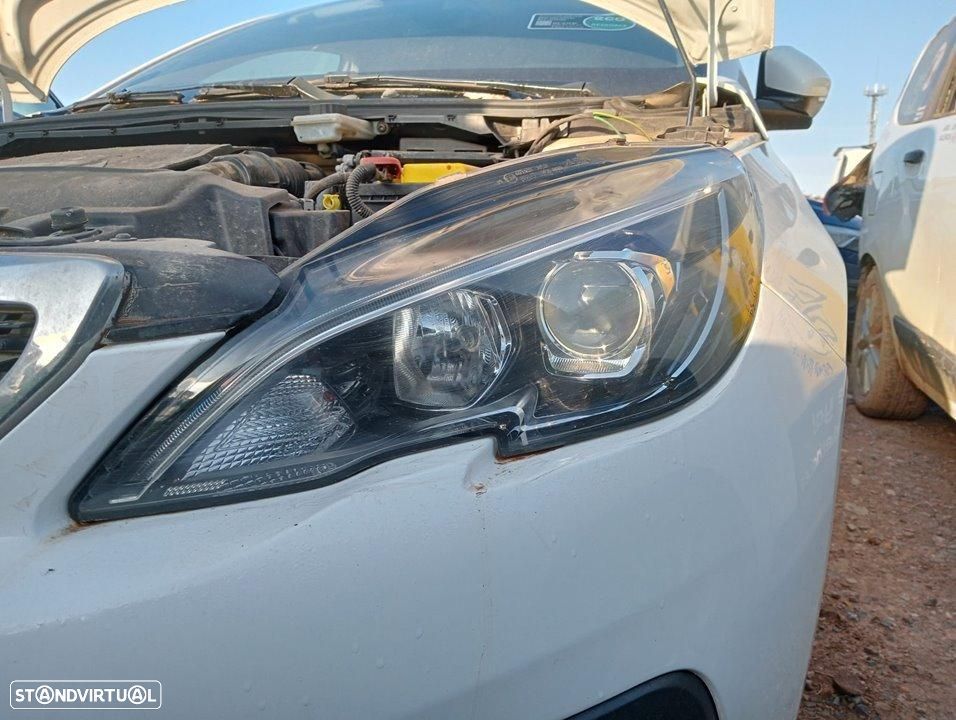 FAROL ESQUERDO PEUGEOT 308 - 1