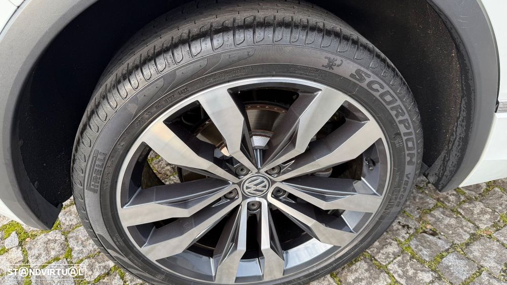 VW Tiguan 2.0 TDI R-Line DSG 4Motion - 9