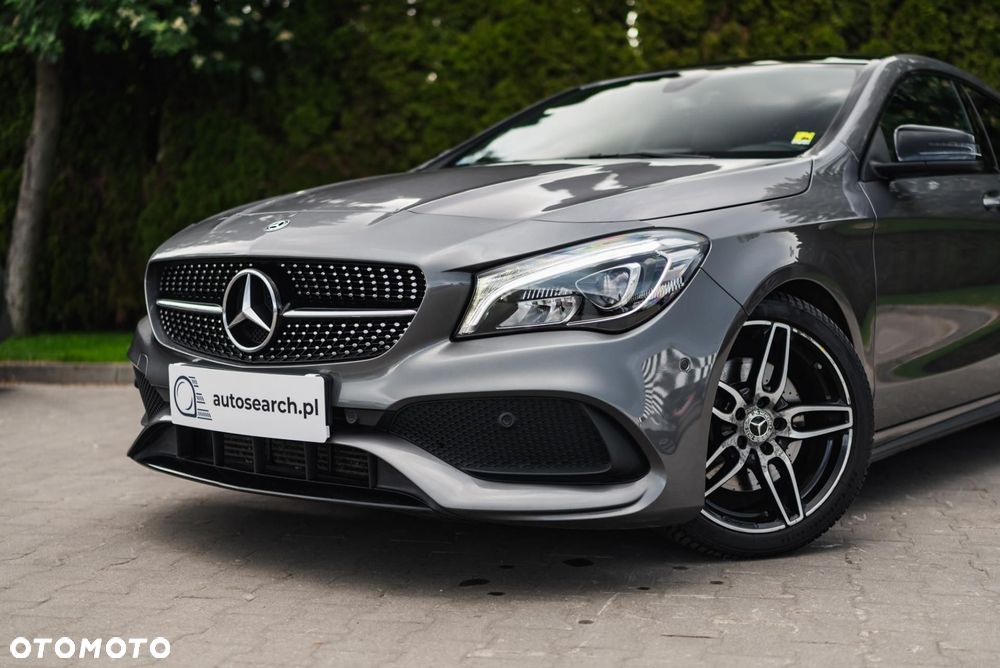 Mercedes-Benz CLA 220 4-Matic AMG Line - 34