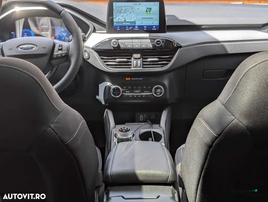 Ford Kuga - 8