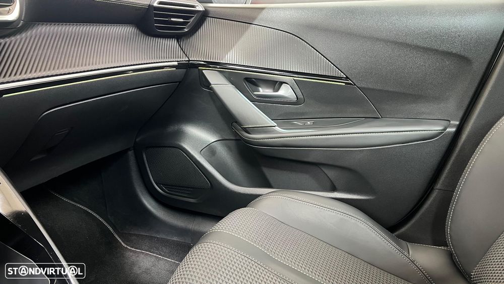 Peugeot 208 1.2 PureTech GT Line EAT8 - 26