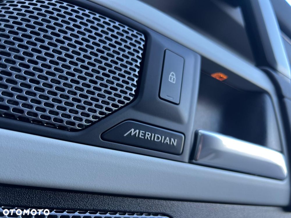 Land Rover Defender - 5