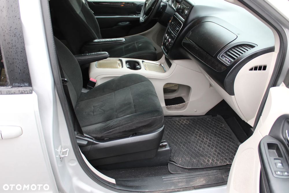 Dodge Grand Caravan 3.6 Express - 30