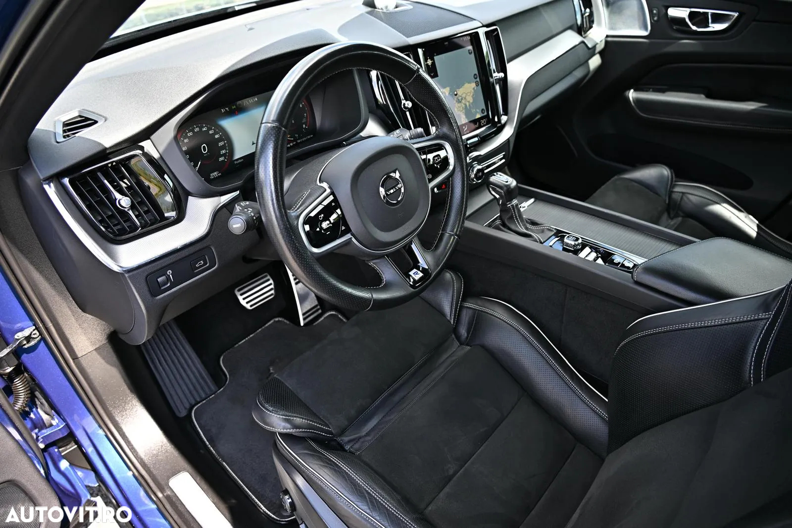 Volvo XC 60 T5 AWD Geartronic RDesign - 25