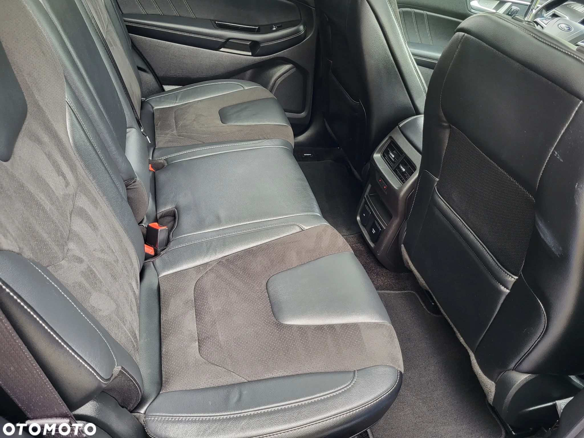 Ford Edge 2.0 TDCi Twin-Turbo 4WD ST-Line - 21