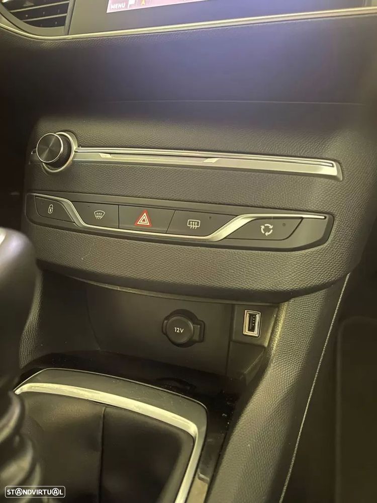 Peugeot 308 PureTech 130 Active Pack - 30
