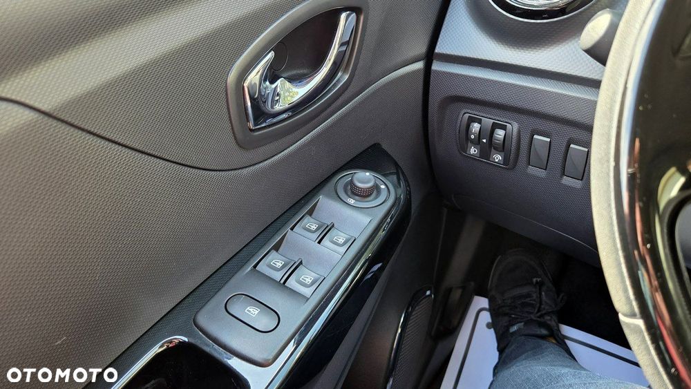 Renault Captur 1.2 TCe Intens EDC - 27