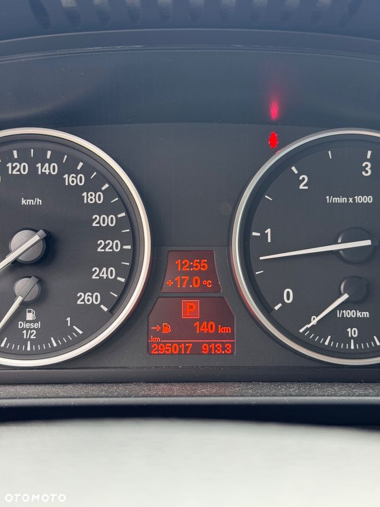 BMW Seria 5 525d - 14