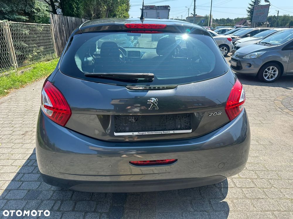Peugeot 208 82 PureTech Style - 5