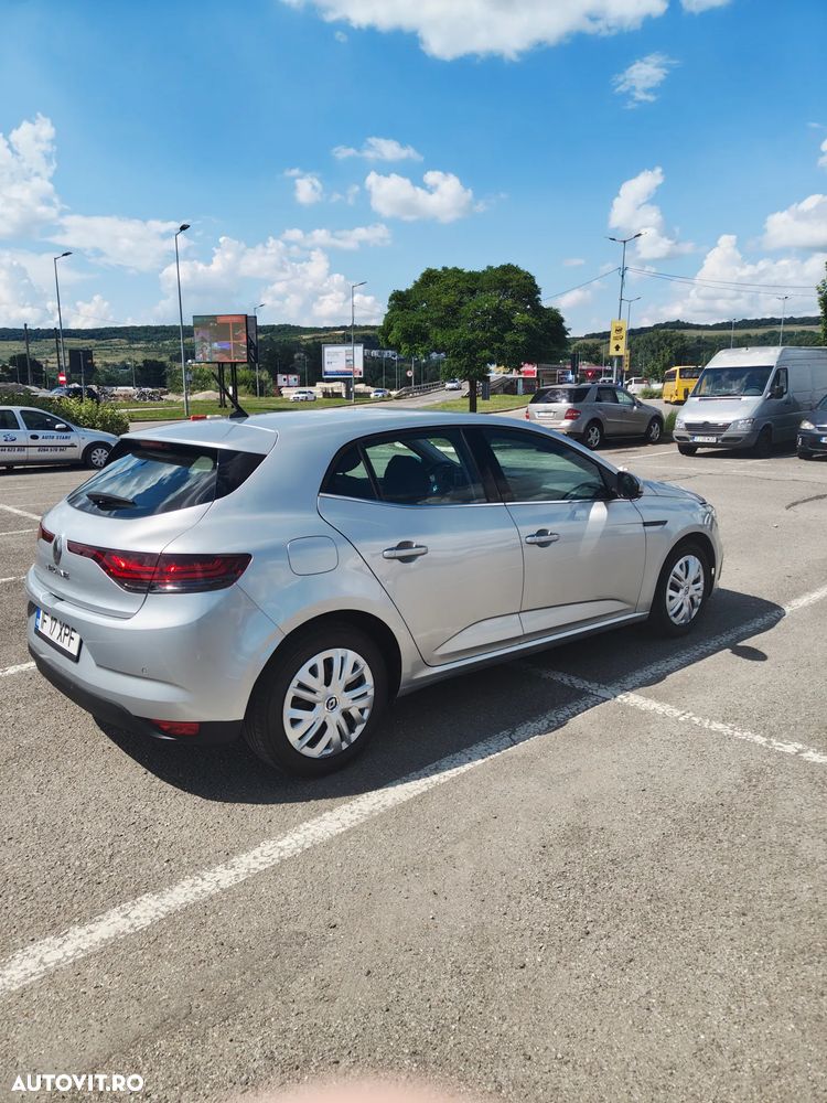 Renault Megane - 8